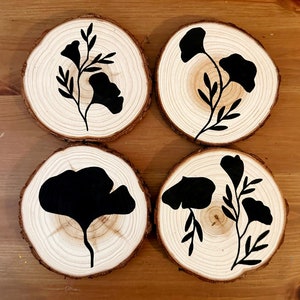 Hand Painted Coaster Set, Ginkgo, Raw Wood, Gifts Giving, PNW, Pacific Northwest, Outdoor Lover Gift, Home Decor, Modern Decor, Floral
