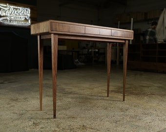 Legard Sofatisch, moderner Eingangstisch, moderner Konsolentisch, rechteckiger Holz-Beistelltisch mit 3 Schubladen (Abgebildet in Walnuss)