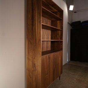 Robinson Cabinet Bookcase, Modern Bookcase, Solid wood Bookcase, Bookshelf with door cabinet shown in walnut image 3