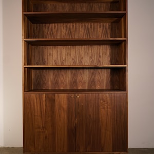 Robinson Cabinet Bookcase, Modern Bookcase, Solid wood Bookcase, Bookshelf with door cabinet shown in walnut image 4