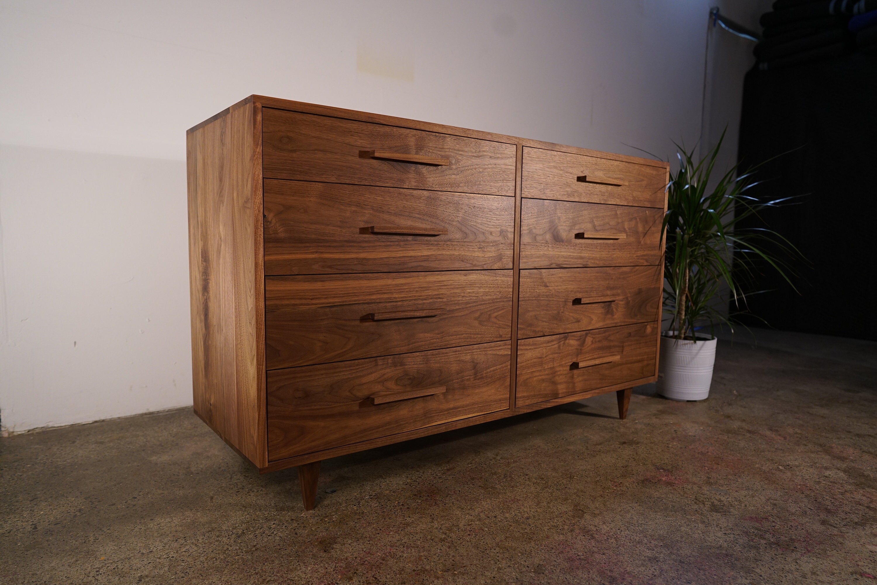 Solid Wood Lowboy Dresser atelieryuwa.ciao.jp