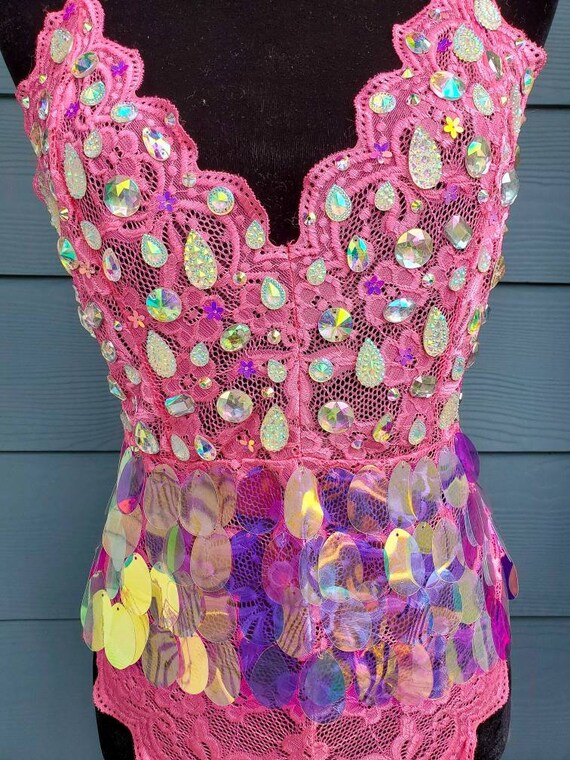 GIRLS 60s PINK /& GOLD KALEIDOSCOPE PATTERN SPARKLY SEQUIN DANCE PARTY DRESS