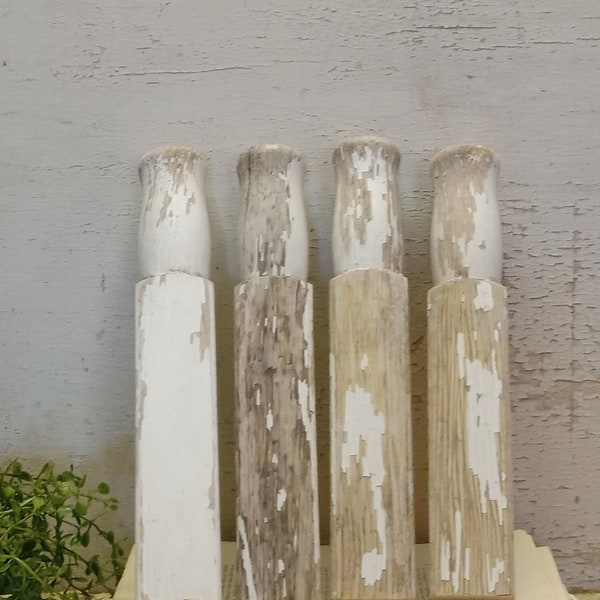 1 Chippy white Salvage Wooden Spindle, Primitive Farmhouse Rustic Decor,  Salvaged Wood Decor, Furniture Fragments Salvage Decor   SJN5