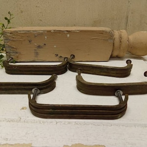 5 Antique Dresser Pulls,  Vintage Mid Century Retro Drawer Pulls, Farmhouse FixerUpper Dresser Pulls, ShabbyChic ,  RETRO 12