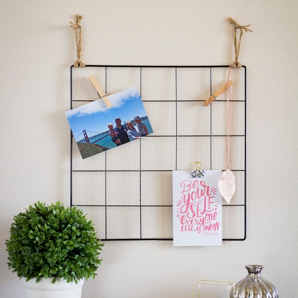 Wire Wall Grid Photo Display: Dorm Decor, Vision Board (14x14 inches)