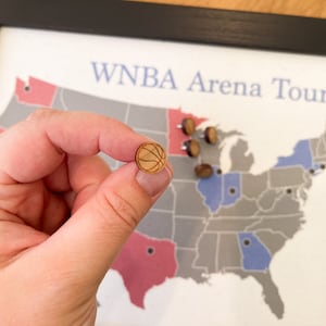 Carte de la salle WNBA, tracker punaises, épingles de basket-ball, cadeau pour fan de sport, carte de la visite du stade, fan de sport pour femme, cadeau personnalisé