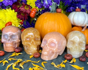 Calavera de cristal de calcita naranja / Decoración de Halloween, Altar de Samhain