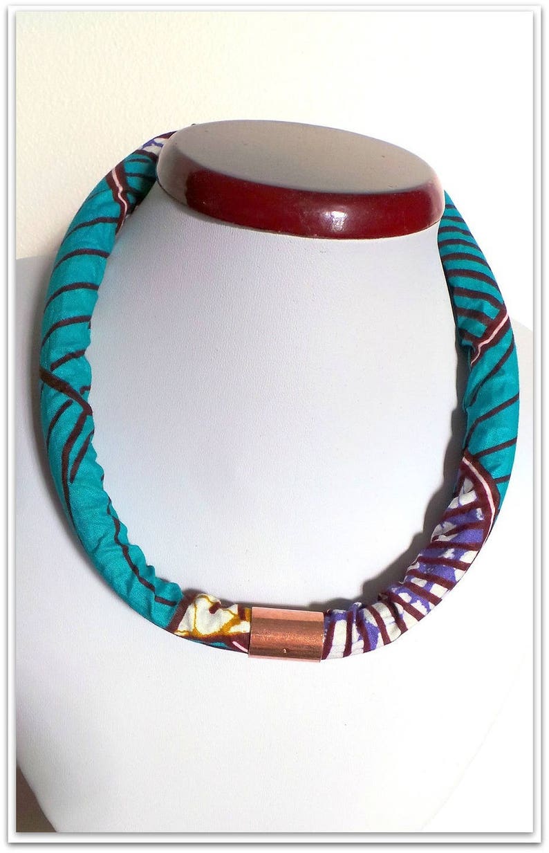 Necklace tribe of the Banu wax wax for a spirit of ethnic and chic fabric