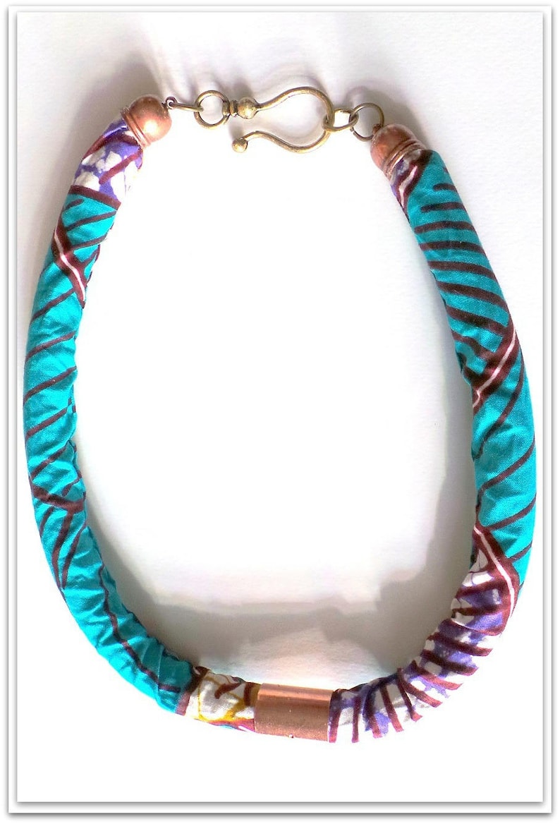 Necklace tribe of the Banu wax wax for a spirit of ethnic and chic fabric
