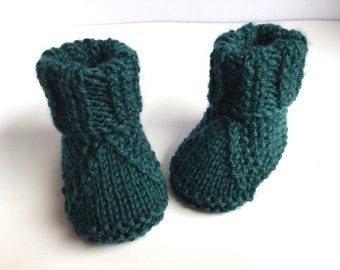 Chaussons bébé tricotés main, laine française vert émeraude, bottines tricot, cadeau naissance made in France