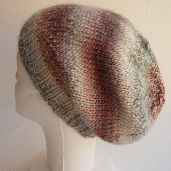 Bonnet béret femme, laine mèche, bonnet slouchy, bonnet rasta, tricoté main, cadeau femme