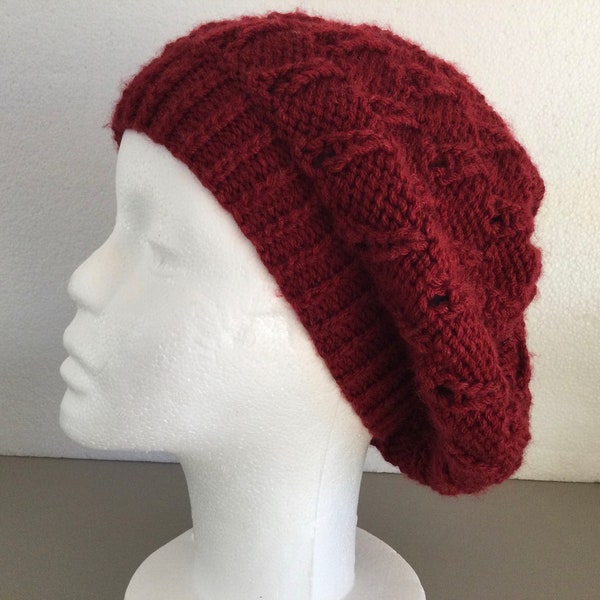 Bonnet femme slouch, tricoté main, laine bordeaux brique, chapeau tricot, béret femme, accessoire hiver, made in France