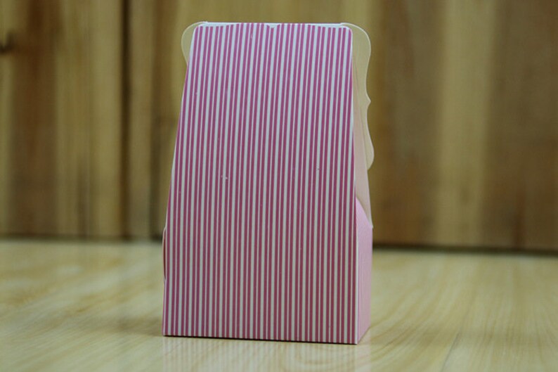 Paper Bags Wedding Candy Buffet Paper Candy Bags 50pcs,100pcs Striped wedding Bags Birthday Favor Bags Candy Treat Bag Party Bags