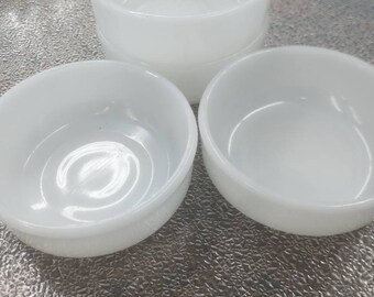 Vintage Glass bake white dessert/berry bowl 5inch set of 4