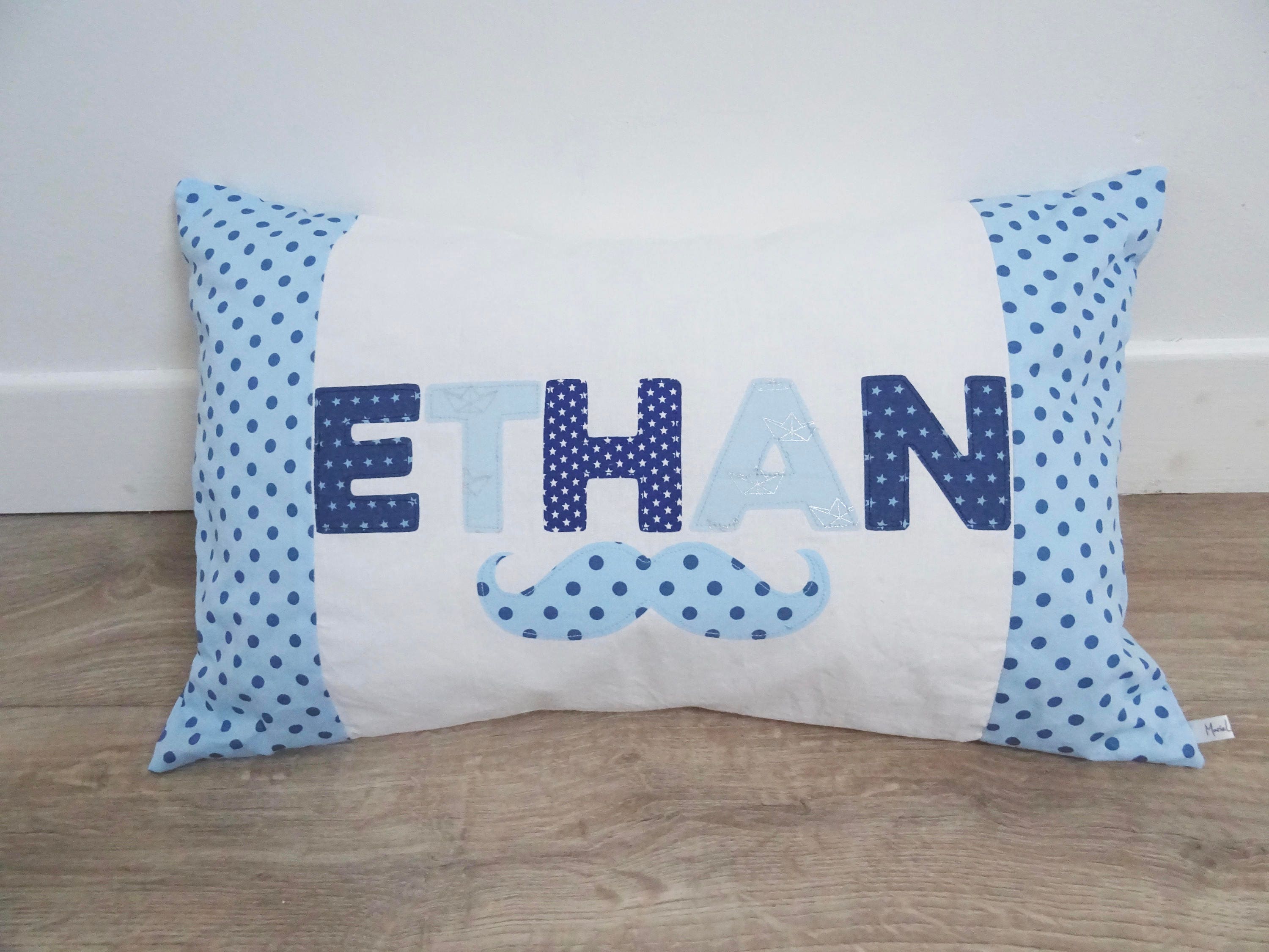 Coussin Prénom, Cadeau Naissance, Coussin Personnalisé, Cadeau Anniversaire, Cadeau Enfant, Coussin 