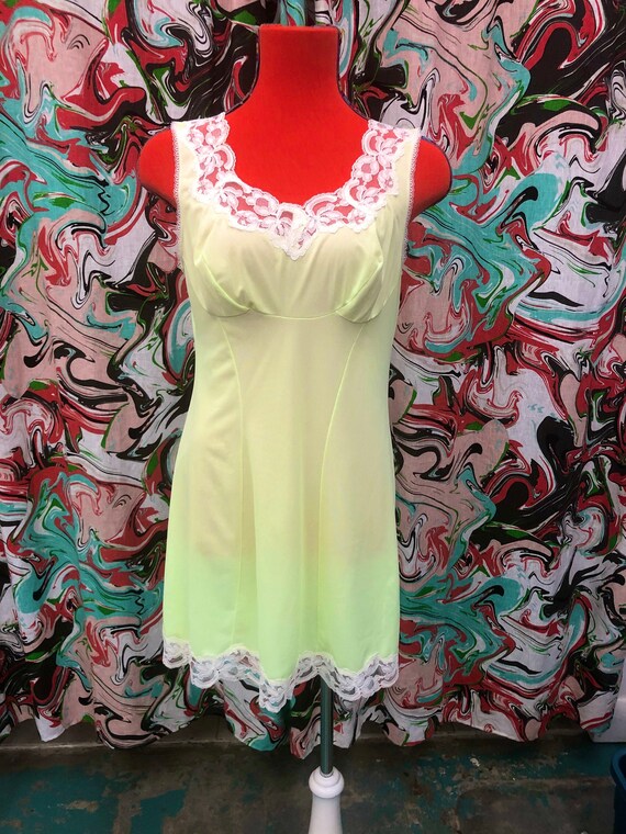 1960's gl'amour neon green slip