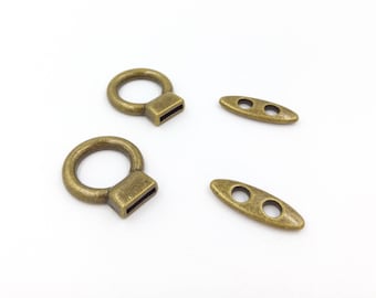 2 antique bronze toggles clasps