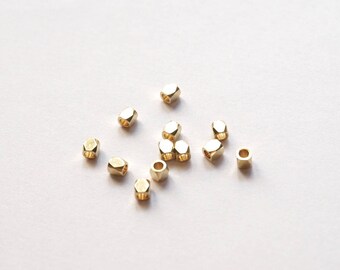 Gold 2.5 mm × 20 raw brass cube beads