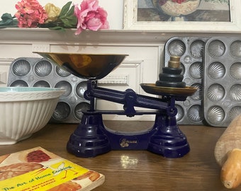 Vintage Kitchen Scales /Dark Blue Weighing Scales with Weights /Librasco England / Vintage Blue Kitchenalia /Blue Cast Iron Scales