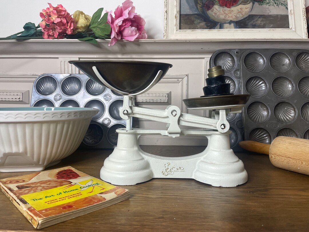 Vintage Kitchen Scales /white Weighing Scales With Weights /librasco ...