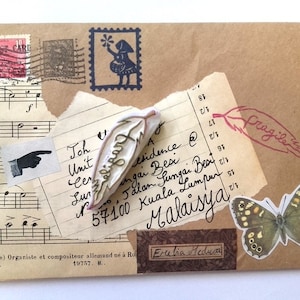 Fragile handcarved stamp feathershape - stamp fragile for your orders - feather stamp with word fragile - do not bend - rubber stamp