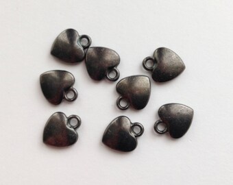 37 / black metal heart brass pendant beads set 12