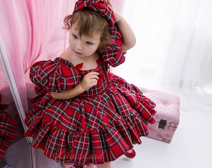 Petit Bebe Girls Red Holiday Plaid Smocked Christmas Dress - Ruffle Collar & Long Sleeves main image 0