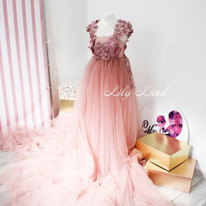 Maternity dress with long train, photoshoot maternity lace gown, Baby shower pregnancy dress,tulle open back dress,pictures maternity outfit