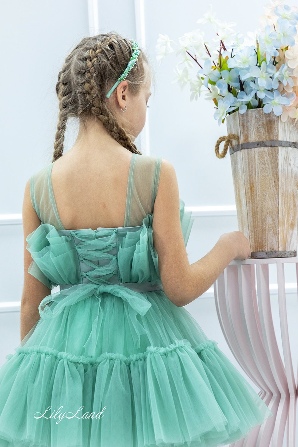 green emerald velvet dress Zapaka Women Sage Prom Dress with Appliques A-Line Spaghetti Straps Tulle Long Formal Dress, Sage / US24W main image 1