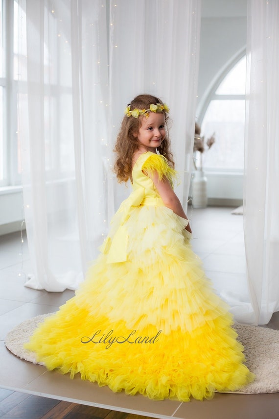 lace maxi dress yellow HAZELLE V NECK PUFF SLEEVE LACE MAXI DRESS