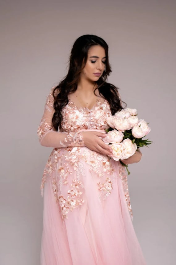Light pink maternity 2025 dress for baby shower