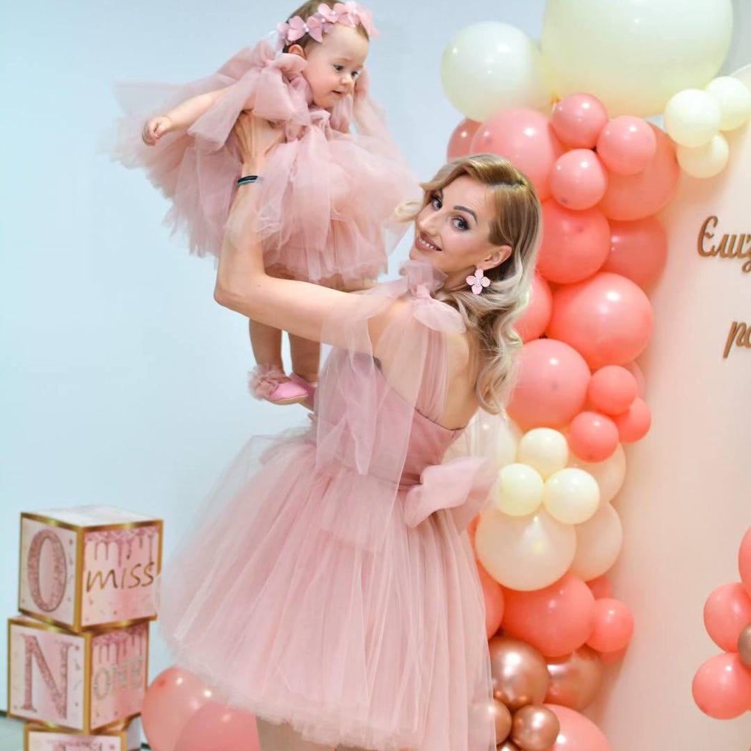 family combo dress for birthday party Family combo dresses Pre order basis Whatsapp 98841 51636 for details #firstbirthday #birthdaydress #cakesmash #happybirthday #ballgown #birthdaygirl #birthdayparty #firstbirthdayparty #babyphotography #one #cakesmashphotography