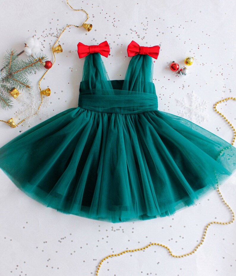 emerald green christmas outfit