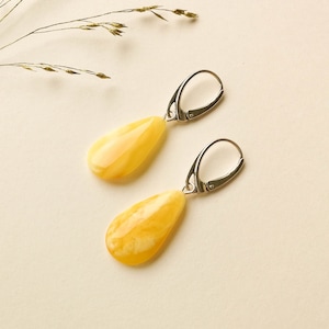 Petite very white natural Baltic amber drops earrings/ untreated royal white light amber earrings with silver/ bright wow earrings for her