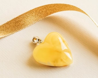 Colgante de corazón ámbar antiguo / colgante de ámbar genuino para mujer / corazón colgante de ámbar caramelo / mini colgante de corazón / colgante de ámbar y plata