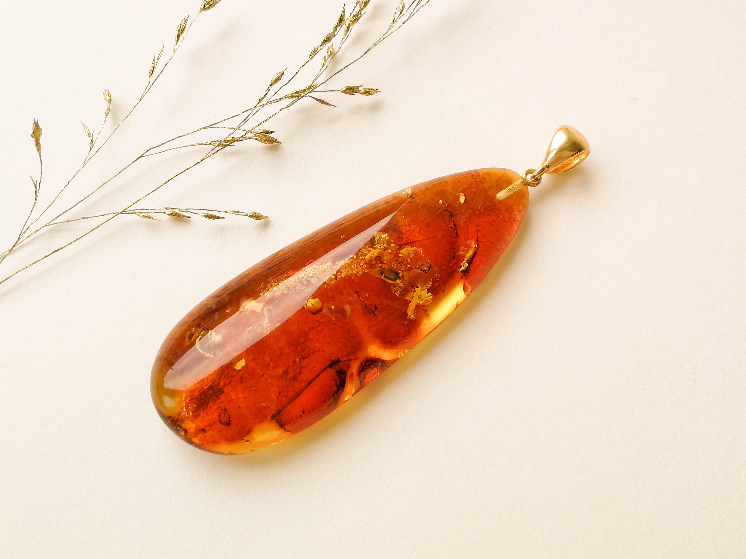 天然琥珀「ドロップ型」大型 ペンダント<24070154>