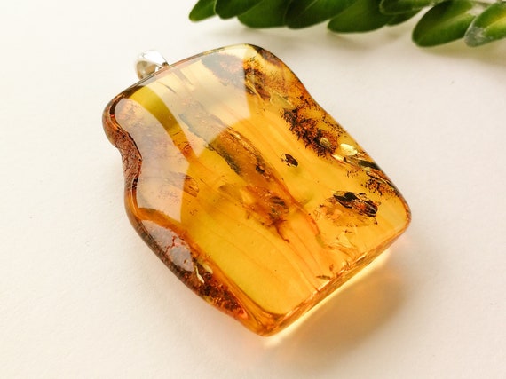 Boho style natural rectangle shape amber stone pendant sterling silver, artistic charm self-expression, flower child hippie yellow jewelry