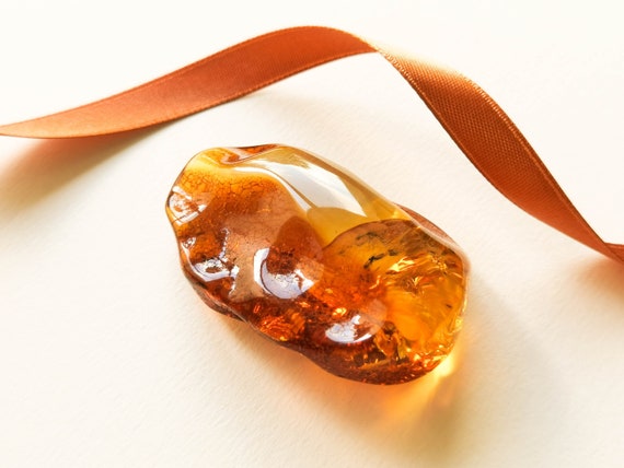 Shiny Dark Brown & Golden Amber Stone Decoration, Exclusive Amber Stone  Souvenir, Memento Amber Stone, Cognac Color Amber Gift, Spiritual 