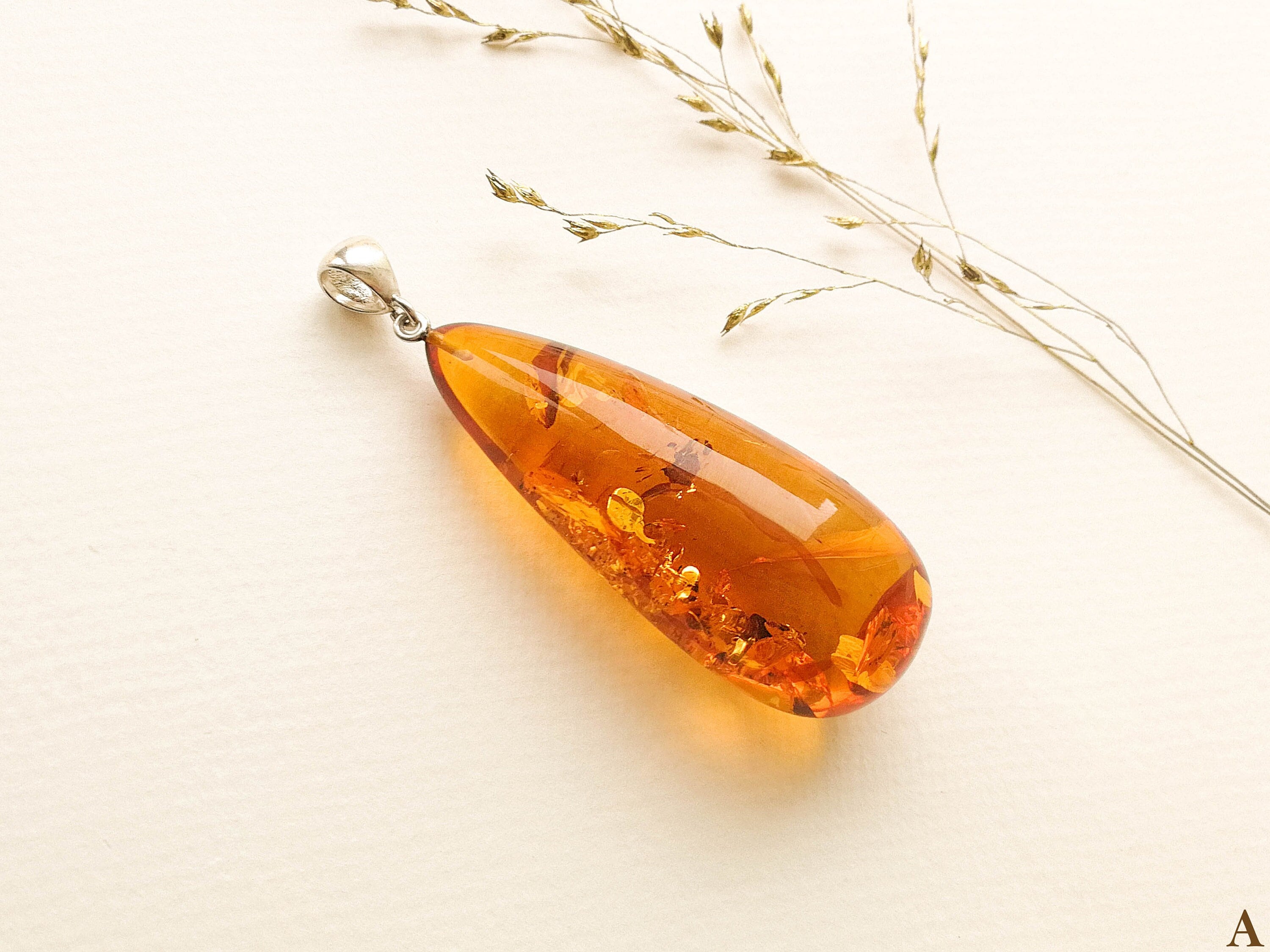 house of amber ハウスオブアンバー ペンダント 琥珀 コニャック house of amber ハウスオブアンバー ペンダント 琥珀 コニャック