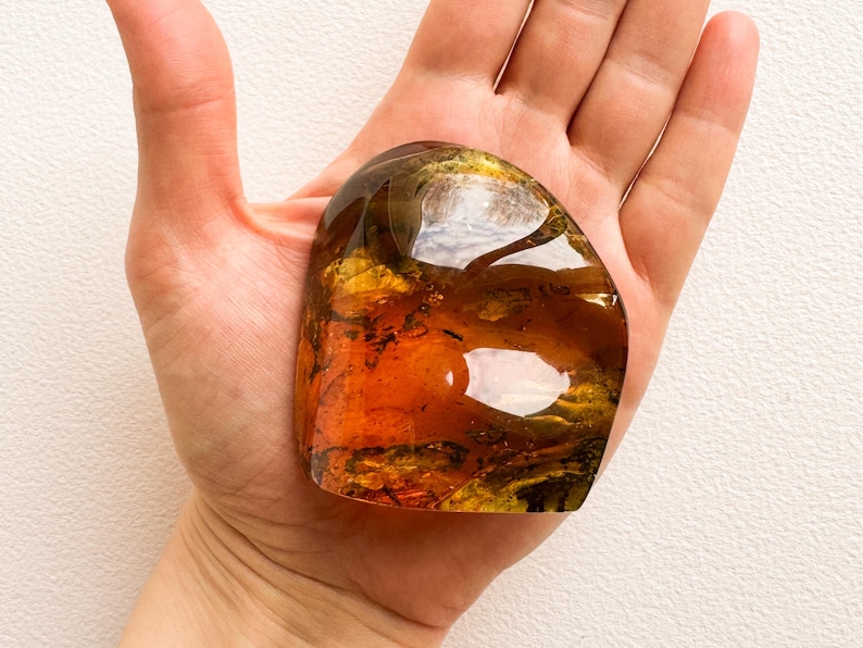 Unique structured amber for souvenir with 2 insects/ Clear golden cognac amber stone rectangle charm/ spiritual gemstone orange amber 100% image 2