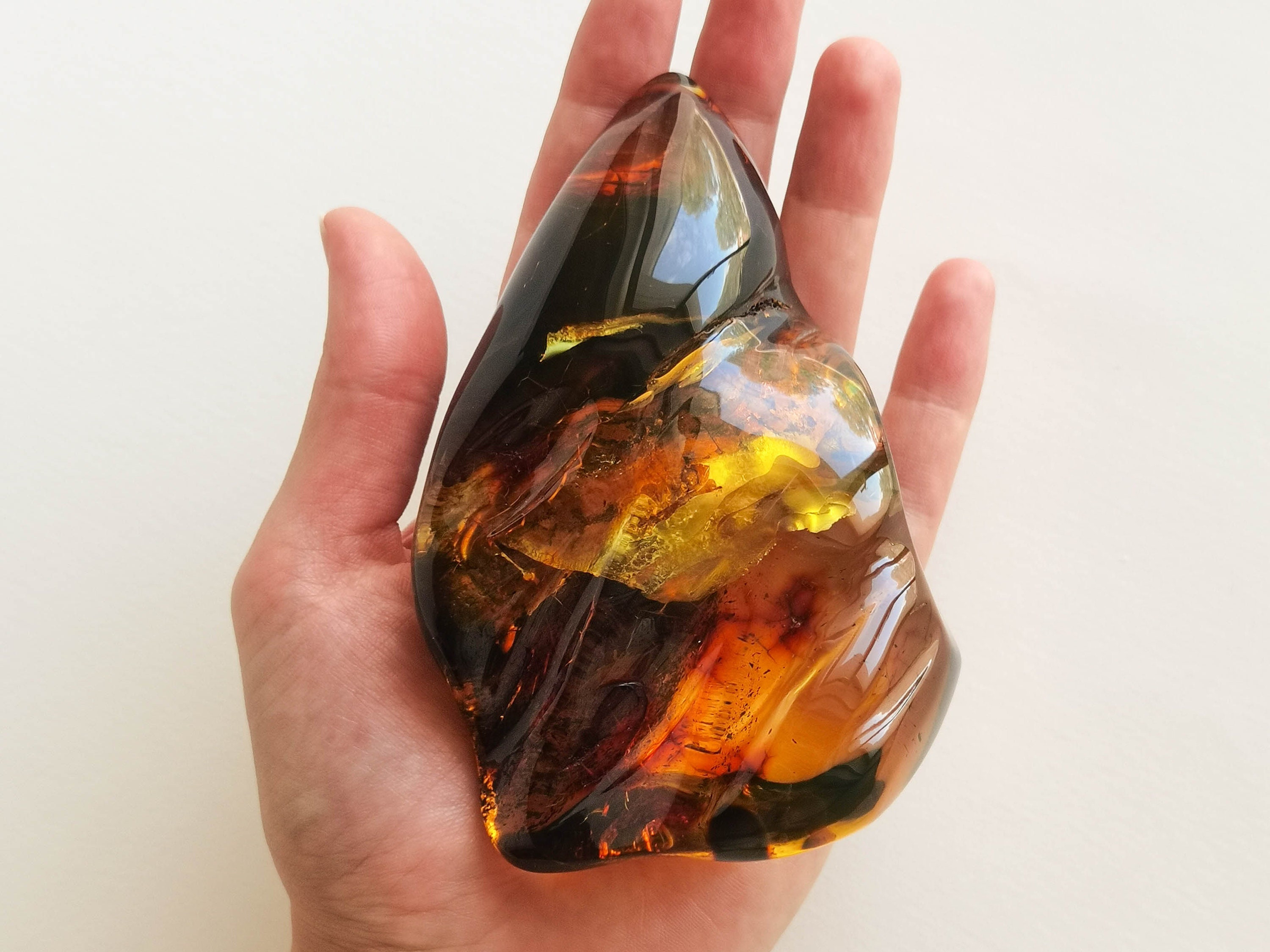 104grams/ 3,67 Oz Weight Green Amber Stone, Very Large Thick Dark