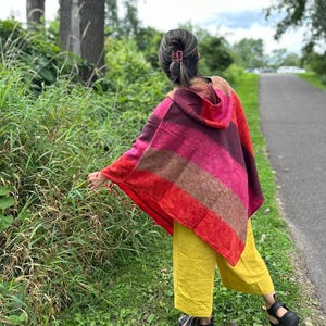 Himalayan Yak wool poncho, handmade in Nepal. Hooded and front pocket.