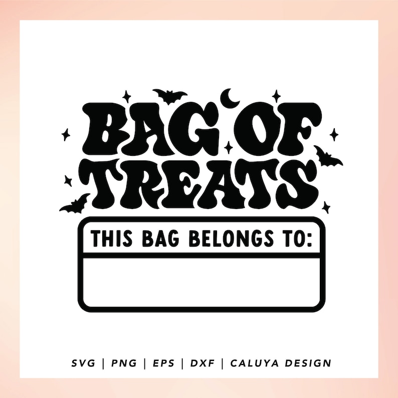 K&ouml;nnte beinhalten: Schwarzwei&szlig;es Grafikdesign mit dem Text "Bag of Treats" in einer Retro-Schriftart. Der Text "This bag belongs to:" befindet sich unter dem Haupttext mit einem leeren Feld f&uuml;r einen Namen. Das Design enth&auml;lt Flederm&auml;use und Sterne.