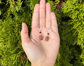 Carnelian & Black Onyx Huggie Earrings