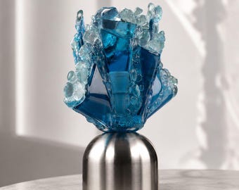 Lámpara de mesa artesanal de vidrio fusionado, luz artística escultural azul océano