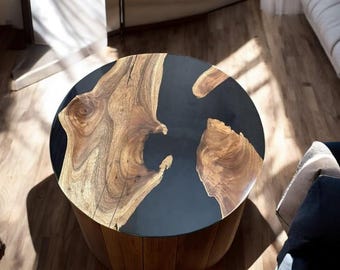 Ronde tafel met levende rand walnoot epoxyhars | Handgemaakte zwarte salontafel