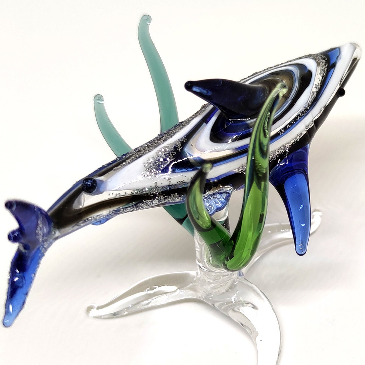 Clear Green Sansukjai Whale Miniature Figurines Animals Hand Painted Blown Glass Art Collectible Gift Decorate Clear Green Sansukjai Whale Miniature Figurines Animals Hand Painted Blown Glass Art Collectible Gift Decorate