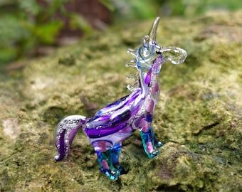 ブルー ホワイト ユニコーン ミニチュア フィギュア 動物 手吹きガラス