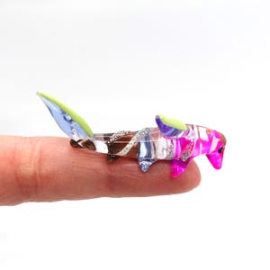 Hammer Shark Micro Tiny Figurines Hand Blown Glass Art Sea Animals Collectible Gift Home Décor (Multicolor)