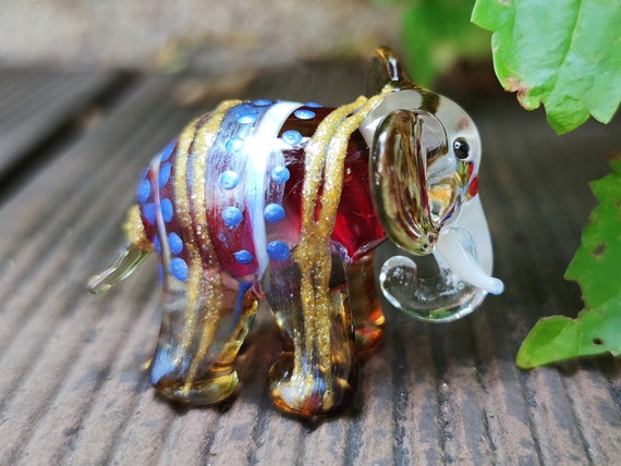 Sansukjai Set 3 Elephant Miniature Figurines Animals Hand Blown Color Glass Art Collectible Gift Decorate Blue